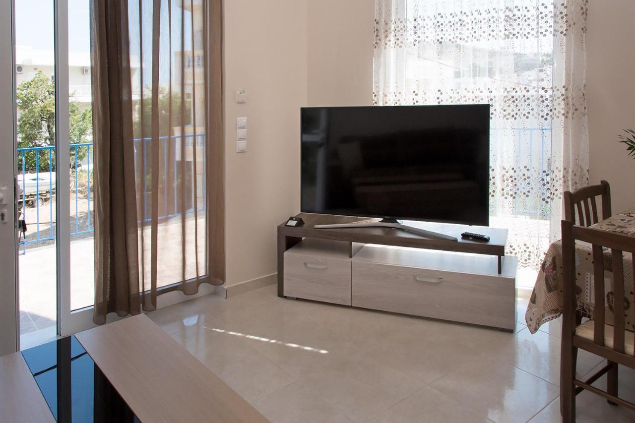 Sunshine Apartment City Center Karpathos Esterno foto