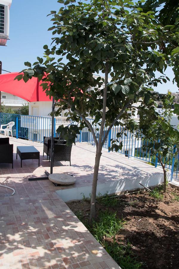 Sunshine Apartment City Center Karpathos Esterno foto