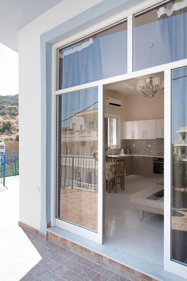 Sunshine Apartment City Center Karpathos Esterno foto